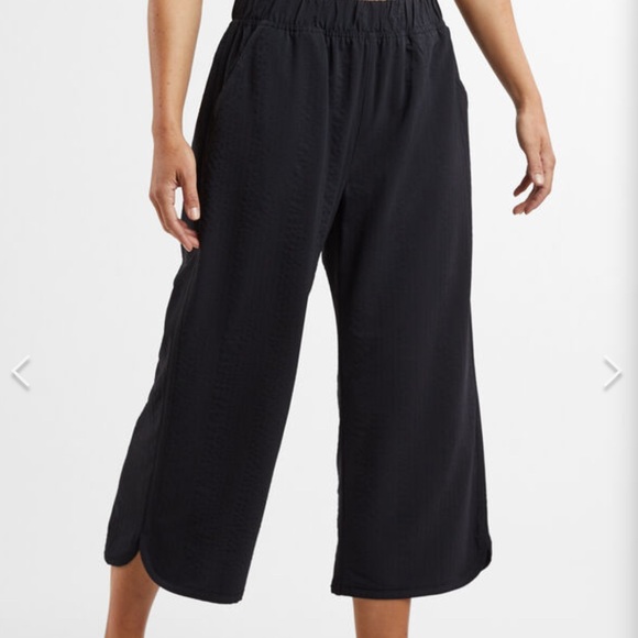 Title Nine Black Wide-Leg Pants - Picture 1 of 4